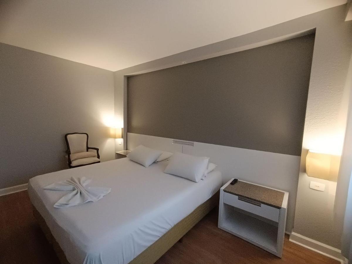 Apto-Flat Excelente Localizacao Centro-Batel - Somente Familiares Curitiba Eksteriør billede