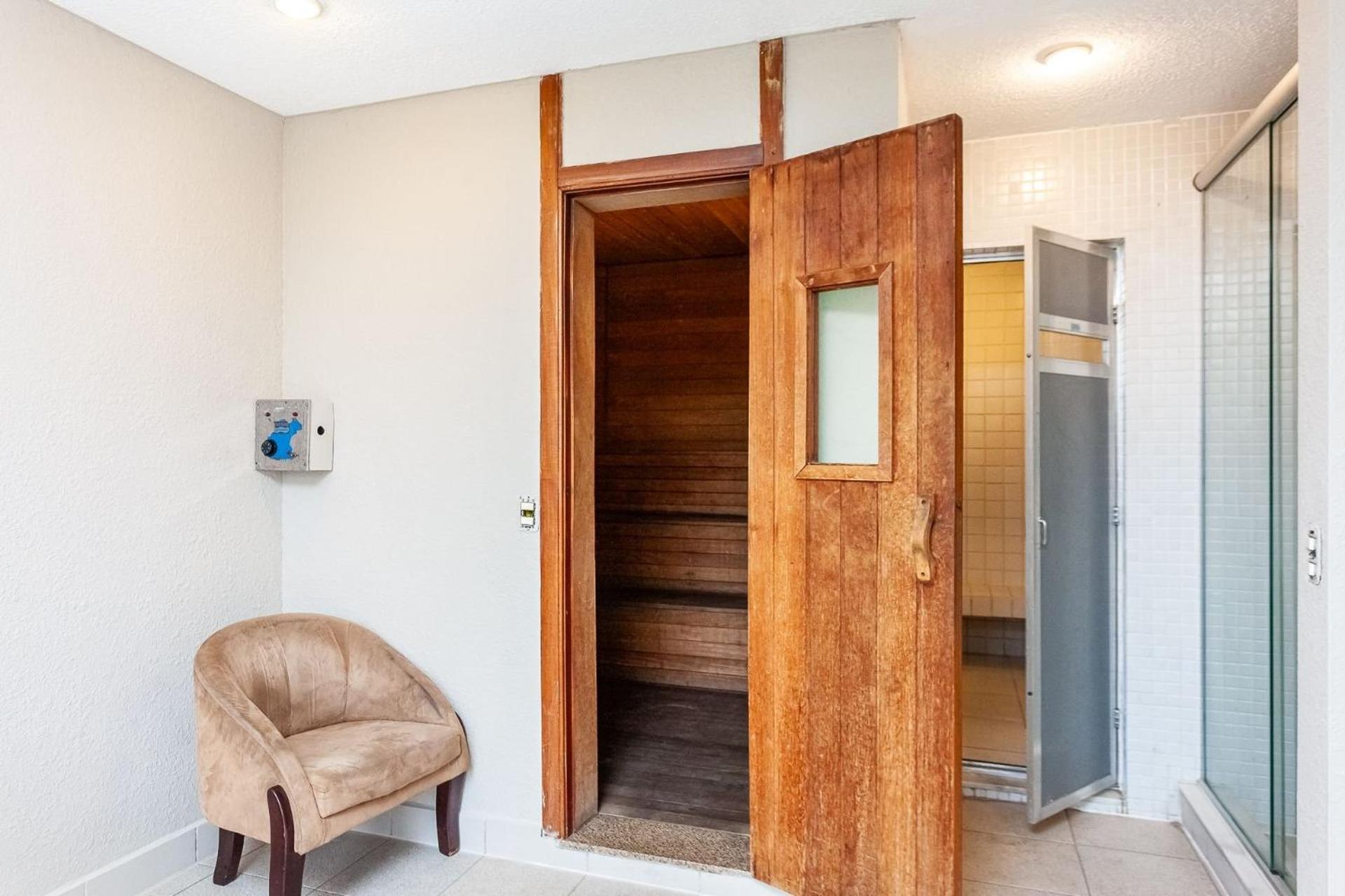 Apto-Flat Excelente Localizacao Centro-Batel - Somente Familiares Curitiba Eksteriør billede